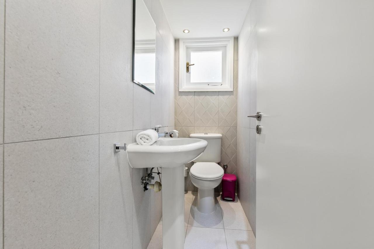 2 Bedroom Apartment Avdimou With Stunning Sea Views, Aphrodite Hills Resort Kúklia Kültér fotó
