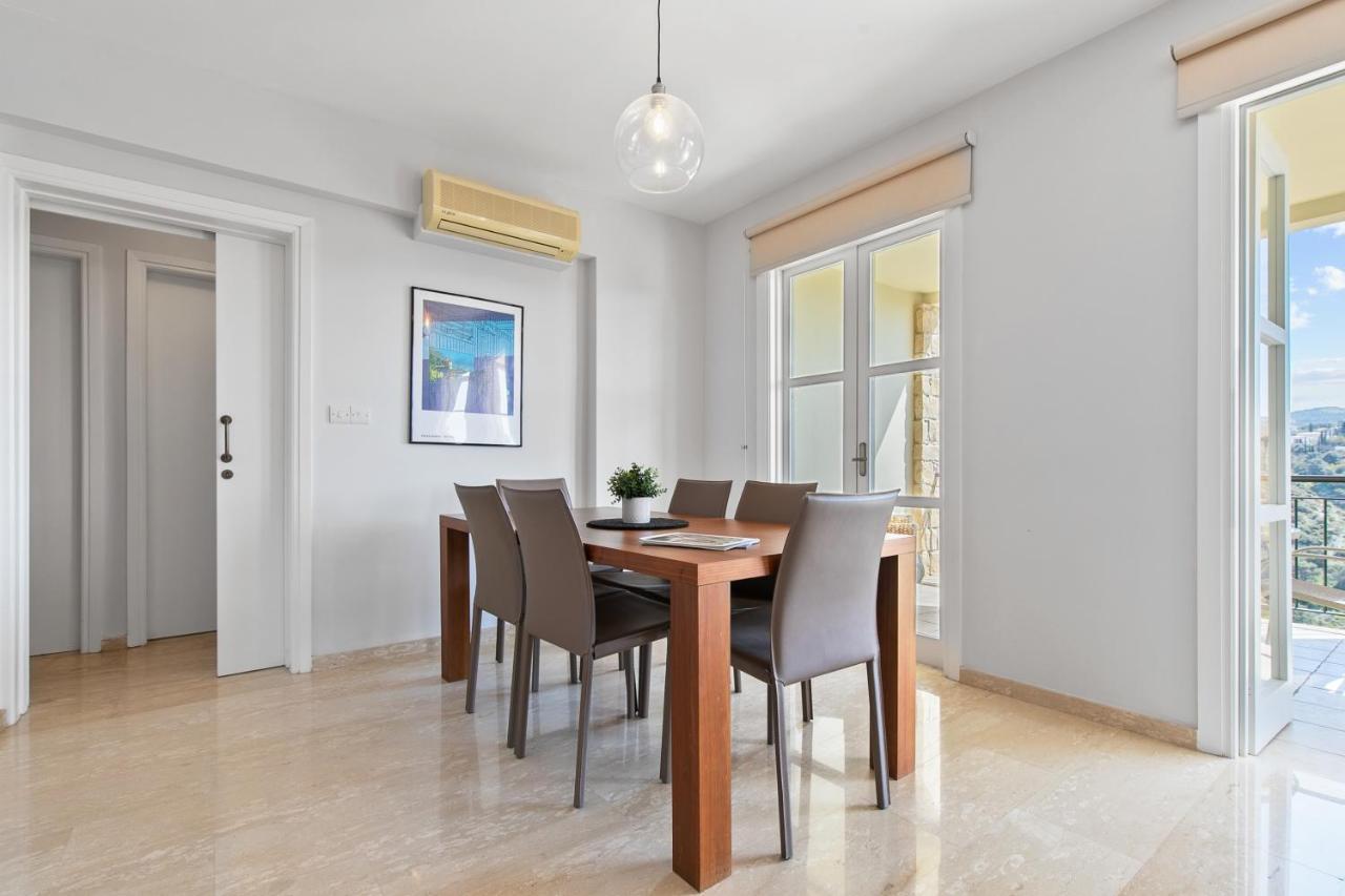 2 Bedroom Apartment Avdimou With Stunning Sea Views, Aphrodite Hills Resort Kúklia Kültér fotó