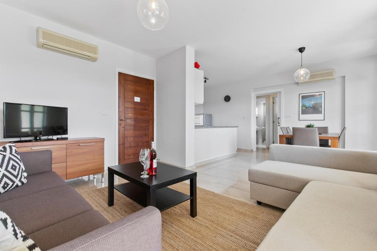 2 Bedroom Apartment Avdimou With Stunning Sea Views, Aphrodite Hills Resort Kúklia Kültér fotó
